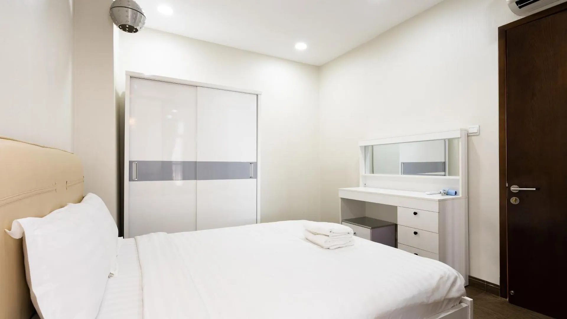 Aparthotel Diamond Luxury The One Ben Thanh Ho Chi Minh City